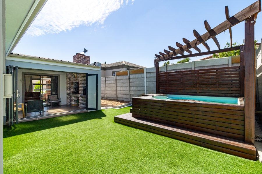 3 Bedroom Property for Sale in Jagtershof Western Cape